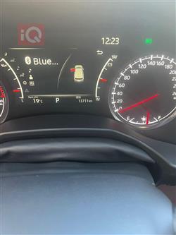 تۆیۆتا لاند کروزەر